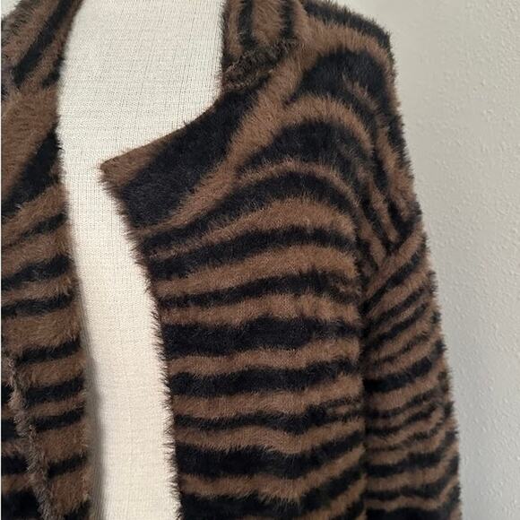 Sanctuary Statement Coat Zebra Stripe Brown and Black Size Small - Picture 4 of 8